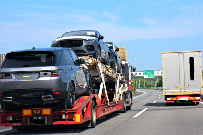 キャリアカー運転手給料